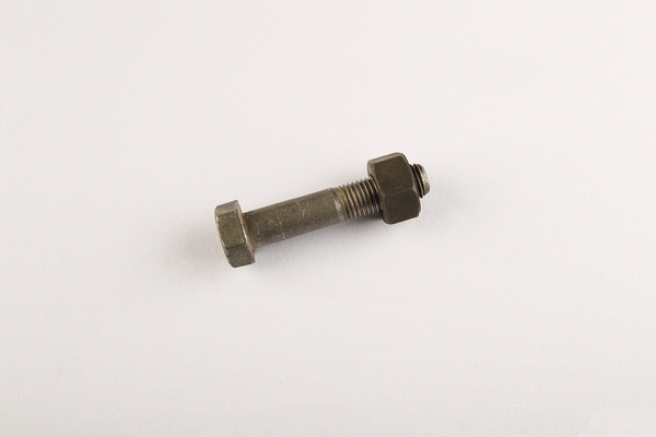 Laschenschraube mit Sechskantmutter